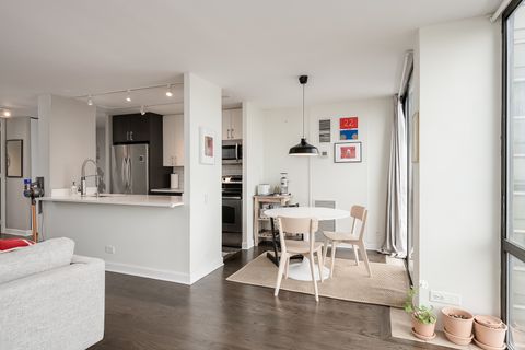 Tiny photo for 345 W Fullerton Parkway #1706, Chicago, IL 60614 (MLS # 12416889)