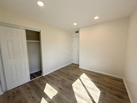 Tiny photo for 3032 Gladstone Avenue, Rockford, IL 61101 (MLS # 12605416)