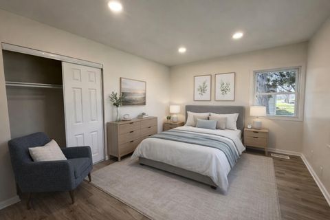 Tiny photo for 3032 Gladstone Avenue, Rockford, IL 61101 (MLS # 12605416)