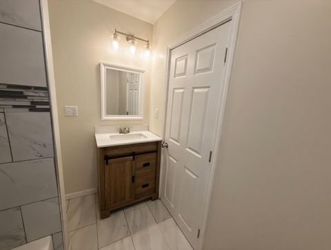 Tiny photo for 3032 Gladstone Avenue, Rockford, IL 61101 (MLS # 12605416)