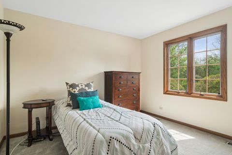 Tiny photo for 305 Anne Court, Prospect Heights, IL 60070 (MLS # 12623619)