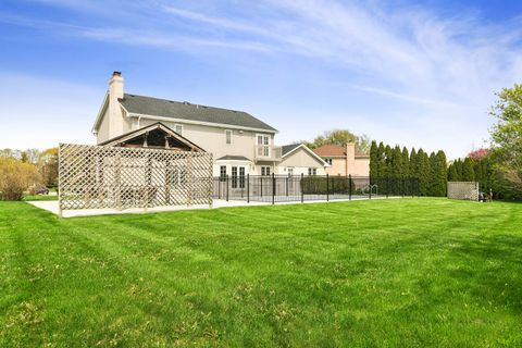 Tiny photo for 305 Anne Court, Prospect Heights, IL 60070 (MLS # 12623619)