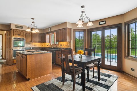 Tiny photo for 305 Anne Court, Prospect Heights, IL 60070 (MLS # 12623619)