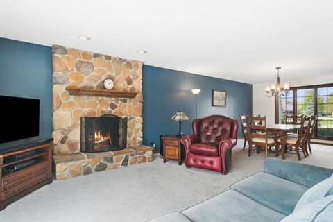 Tiny photo for 305 Anne Court, Prospect Heights, IL 60070 (MLS # 12623619)