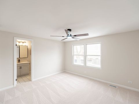 Tiny photo for 1933 Williamsburg Drive, Hoffman Estates, IL 60169 (MLS # 12529638)