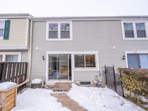 Tiny photo for 1933 Williamsburg Drive, Hoffman Estates, IL 60169 (MLS # 12529638)