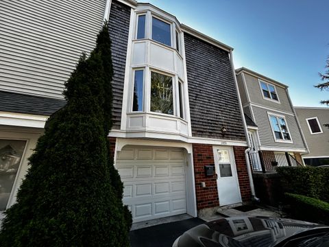 1933 Williamsburg Drive Hoffman Estates IL 60169