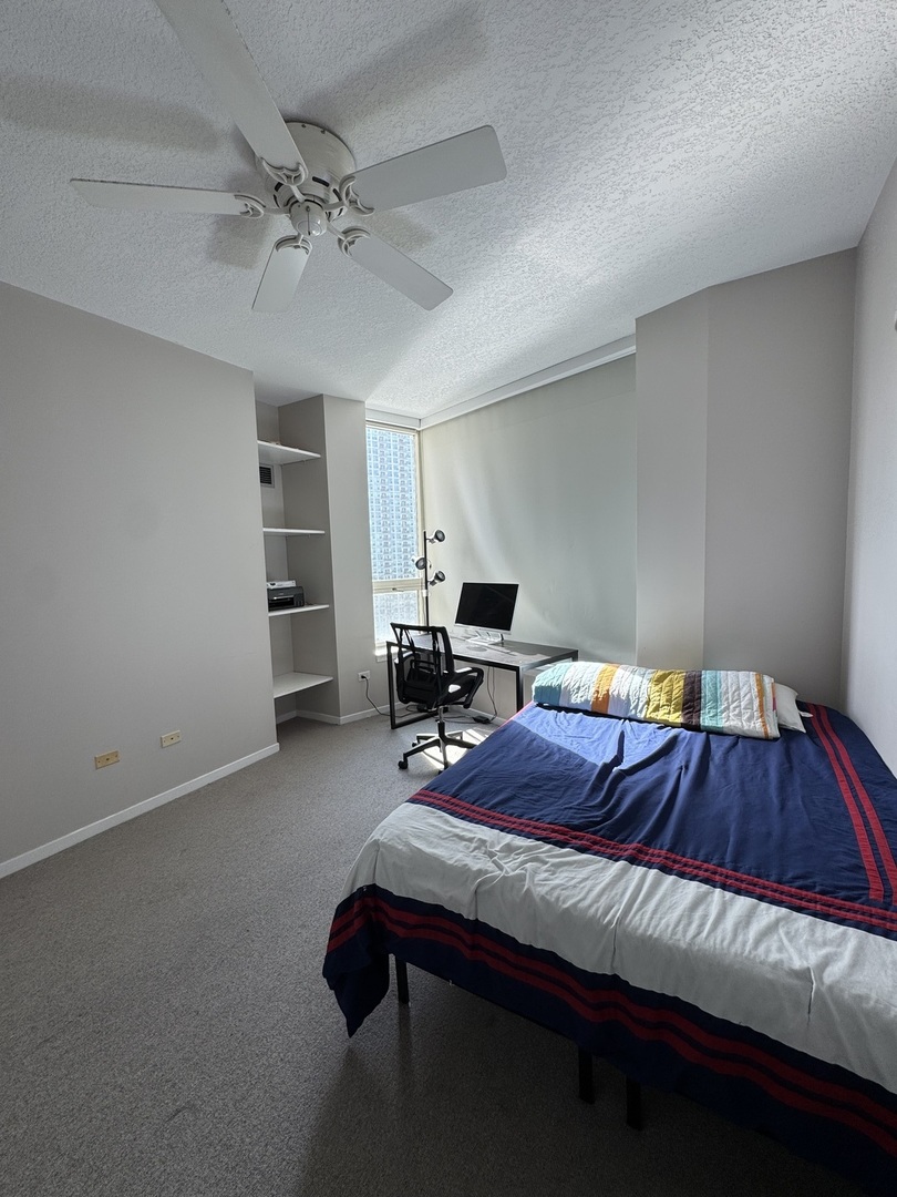 600 N Kingsbury Street 1602