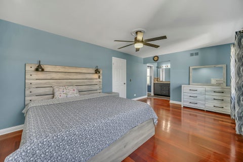 Tiny photo for 256 E Fox Hill Drive, Buffalo Grove, IL 60089 (MLS # 12754602)