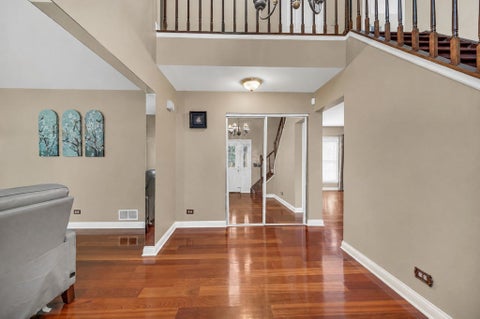 Tiny photo for 256 E Fox Hill Drive, Buffalo Grove, IL 60089 (MLS # 12754602)