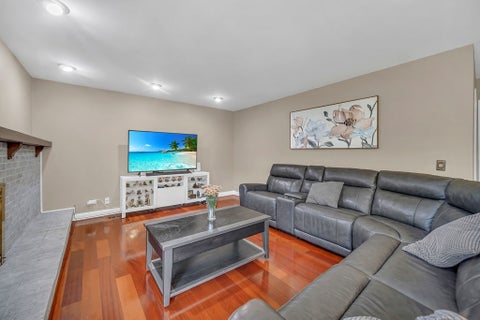 Tiny photo for 256 E Fox Hill Drive, Buffalo Grove, IL 60089 (MLS # 12754602)