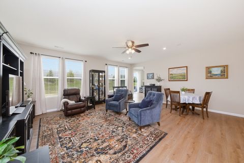 Tiny photo for 3203 Sweetgrass Circle, Aurora, IL 60503 (MLS # 12600214)