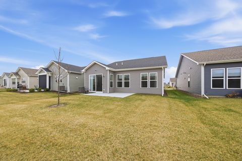 Tiny photo for 3203 Sweetgrass Circle, Aurora, IL 60503 (MLS # 12600214)