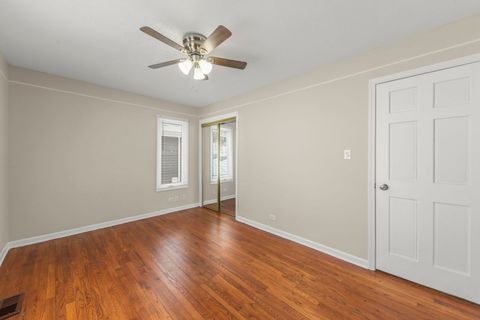 Tiny photo for 338 Hiawatha Drive, Lake In The Hills, IL 60156 (MLS # 12525453)