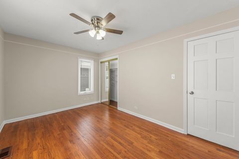 Tiny photo for 338 Hiawatha Drive, Lake In The Hills, IL 60156 (MLS # 12525453)