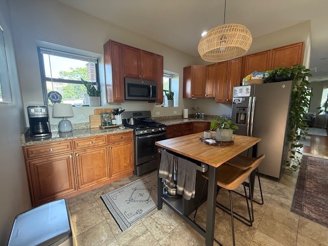 1727 W Superior Street 3F
