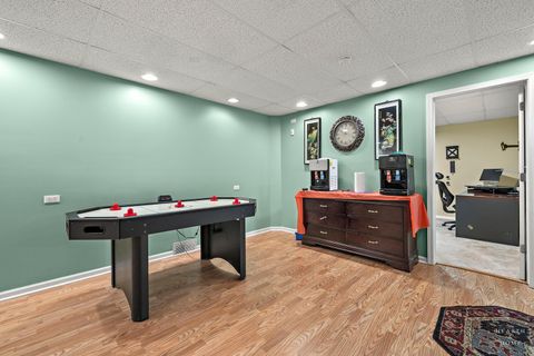 Tiny photo for 7 Shoal Creek Court, Lake In The Hills, IL 60156 (MLS # 12494521)