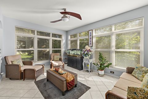 Tiny photo for 7 Shoal Creek Court, Lake In The Hills, IL 60156 (MLS # 12494521)