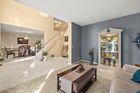 Tiny photo for 7 Shoal Creek Court, Lake In The Hills, IL 60156 (MLS # 12494521)