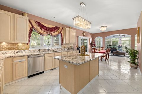 Tiny photo for 7 Shoal Creek Court, Lake In The Hills, IL 60156 (MLS # 12494521)