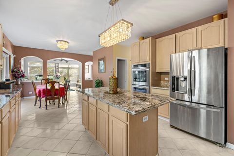 Tiny photo for 7 Shoal Creek Court, Lake In The Hills, IL 60156 (MLS # 12494521)