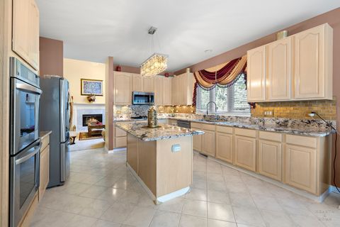 Tiny photo for 7 Shoal Creek Court, Lake In The Hills, IL 60156 (MLS # 12494521)