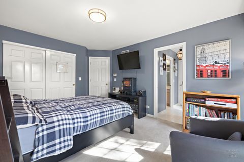 Tiny photo for 7 Shoal Creek Court, Lake In The Hills, IL 60156 (MLS # 12494521)