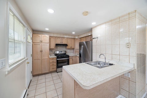 Tiny photo for 8837 Robin Drive, Des Plaines, IL 60016 (MLS # 12727185)
