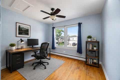 Tiny photo for 8837 Robin Drive, Des Plaines, IL 60016 (MLS # 12727185)