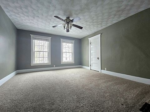 Tiny photo for 916 S Hennepin Avenue, Dixon, IL 61021 (MLS # 12538277)