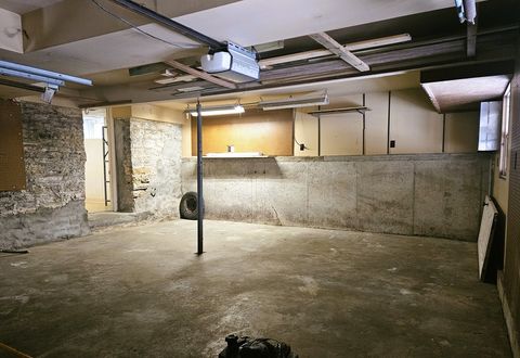 Tiny photo for 916 S Hennepin Avenue, Dixon, IL 61021 (MLS # 12538277)