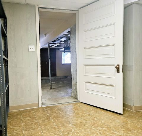 Tiny photo for 916 S Hennepin Avenue, Dixon, IL 61021 (MLS # 12538277)