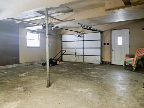 Tiny photo for 916 S Hennepin Avenue, Dixon, IL 61021 (MLS # 12538277)