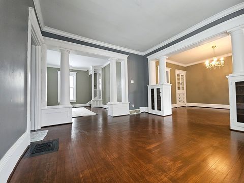 Tiny photo for 916 S Hennepin Avenue, Dixon, IL 61021 (MLS # 12538277)