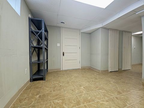 Tiny photo for 916 S Hennepin Avenue, Dixon, IL 61021 (MLS # 12538277)