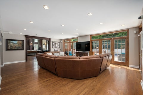 Tiny photo for 2851 W Rascher Avenue, Chicago, IL 60625 (MLS # 12747656)