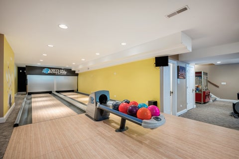 Tiny photo for 2851 W Rascher Avenue, Chicago, IL 60625 (MLS # 12747656)
