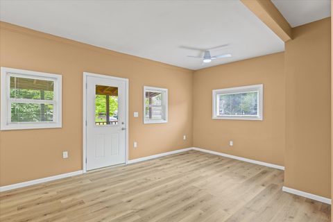 Tiny photo for 322 E Spruce Street, Paxton, IL 60957 (MLS # 12417182)