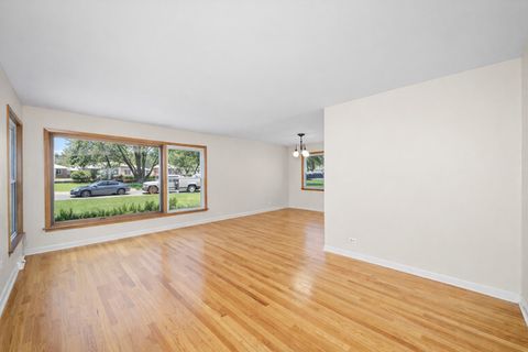 Tiny photo for 16049 Minerva Avenue, South Holland, IL 60473 (MLS # 12646922)