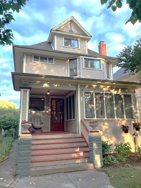 Photo of 4119 N Leclaire Avenue, Chicago, IL 60641 (MLS # 12492845)