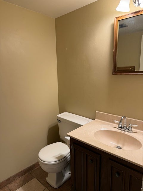 Tiny photo for 227 Lakeshore Lane, Bloomingdale, IL 60108 (MLS # 12726893)