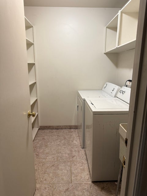 Tiny photo for 227 Lakeshore Lane, Bloomingdale, IL 60108 (MLS # 12726893)