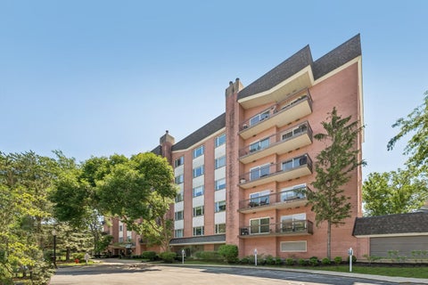 Tiny photo for 209 Rivershire Lane #504, Lincolnshire, IL 60069 (MLS # 12699461)
