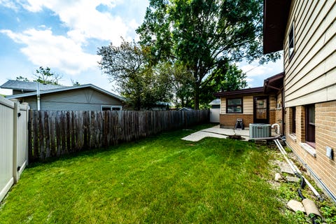 Tiny photo for 5539 La Palm Drive, Oak Forest, IL 60452 (MLS # 12698638)