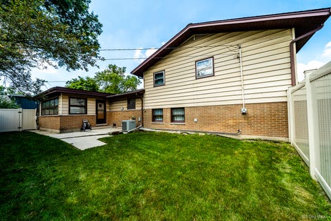 Tiny photo for 5539 La Palm Drive, Oak Forest, IL 60452 (MLS # 12698638)