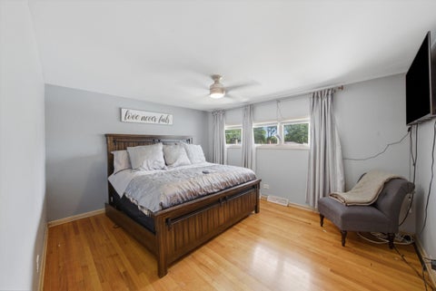 Tiny photo for 10623 WINDSOR Drive, Westchester, IL 60154 (MLS # 12753476)