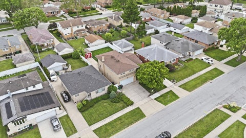 Tiny photo for 10623 WINDSOR Drive, Westchester, IL 60154 (MLS # 12753476)