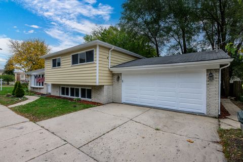 Tiny photo for 8717 Gross Point Road, Skokie, IL 60077 (MLS # 12502575)
