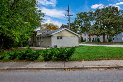 Tiny photo for 8717 Gross Point Road, Skokie, IL 60077 (MLS # 12502575)