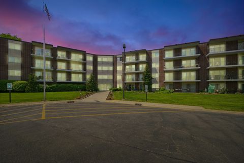 5540 Walnut Avenue 26C Downers Grove IL 60515